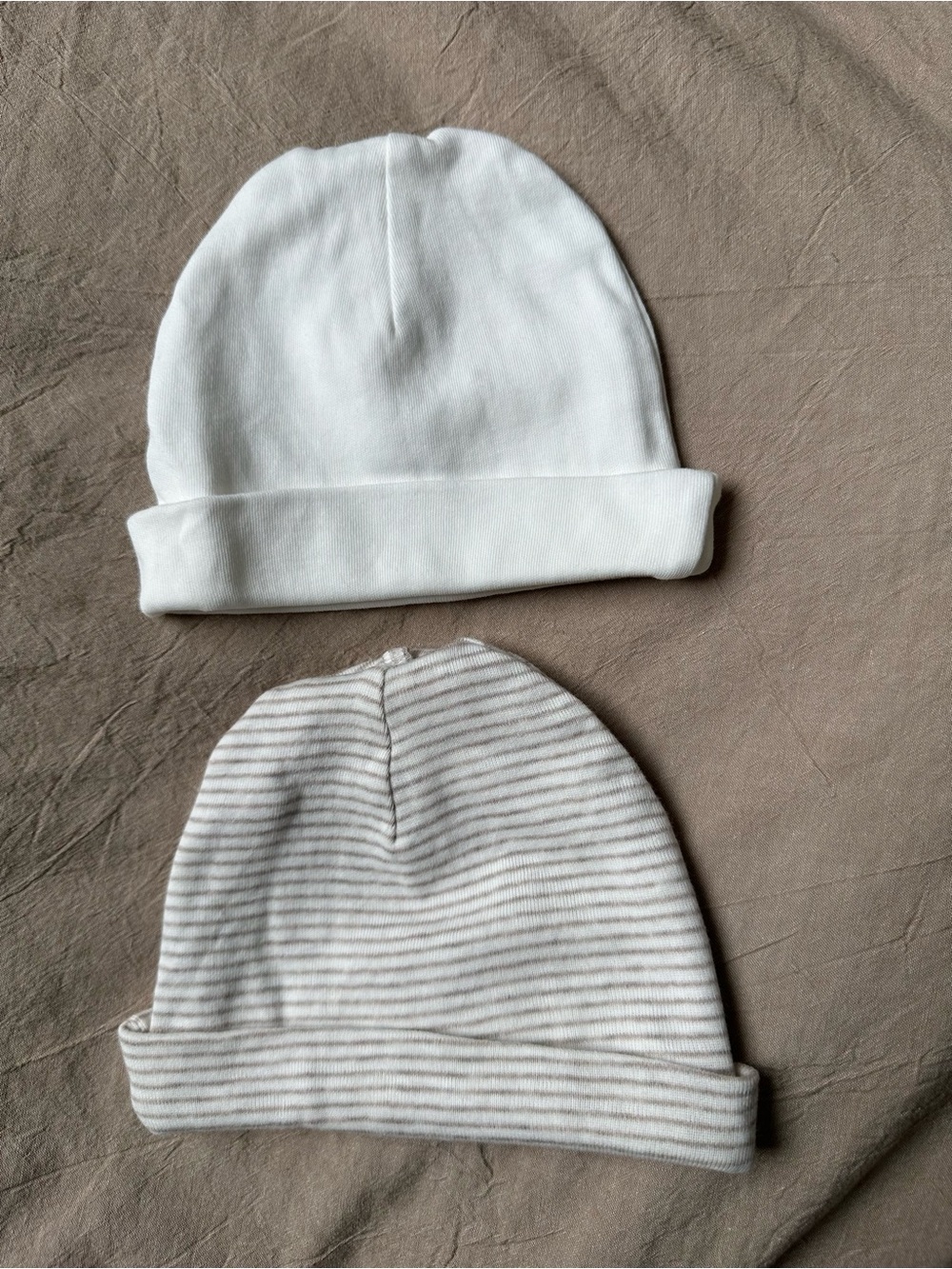 H&M White & Light Gray Striped Baby Beanie Set NB